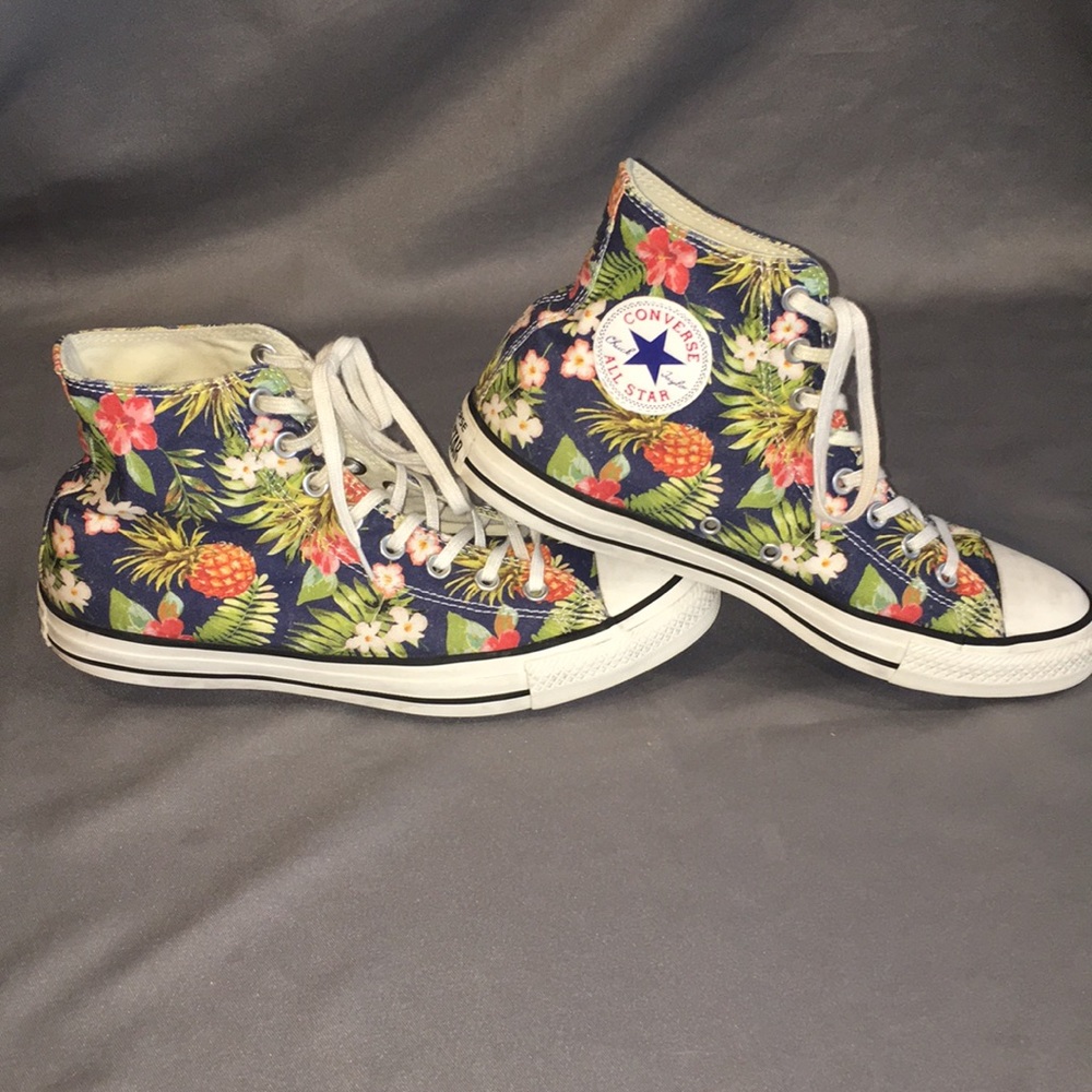 RARE Converse Pineapple & Floral High Tops - Picture 4 of 8